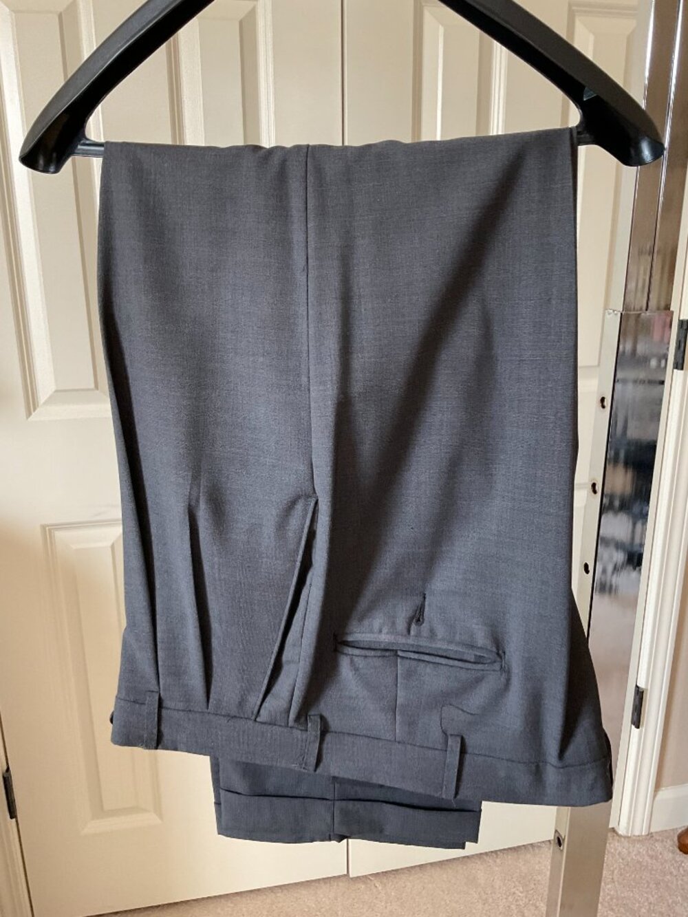Haggar, Classic Men's Suit - Picture 3 of 4